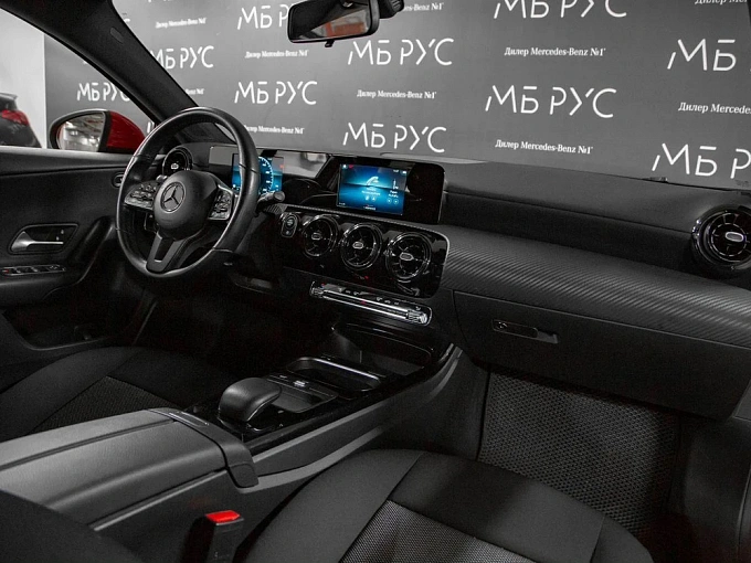 Mercedes-Benz A-Класс 2019 200 1.3 AMT (150 л.с.) фото 11