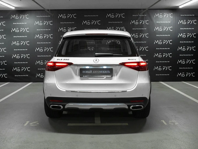Mercedes-Benz GLE Белый Non metallic фото 4