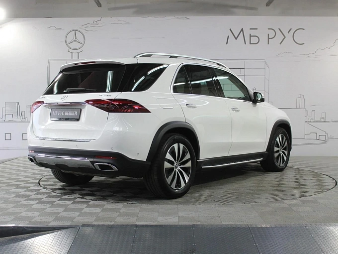 Mercedes-Benz GLE Белый Non metallic фото 36