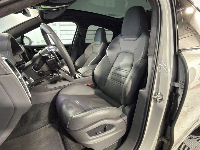 Porsche Cayenne 2021 3.0 AT 4WD (340 л.с.) фото 16