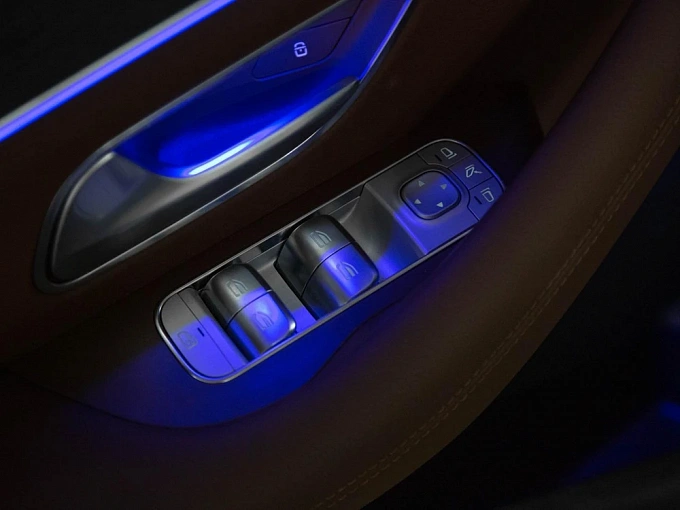 Mercedes-Benz GLE Белый Non metallic фото 15
