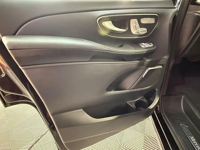 Mercedes-Benz V-Класс Черный Non metallic фото 14
