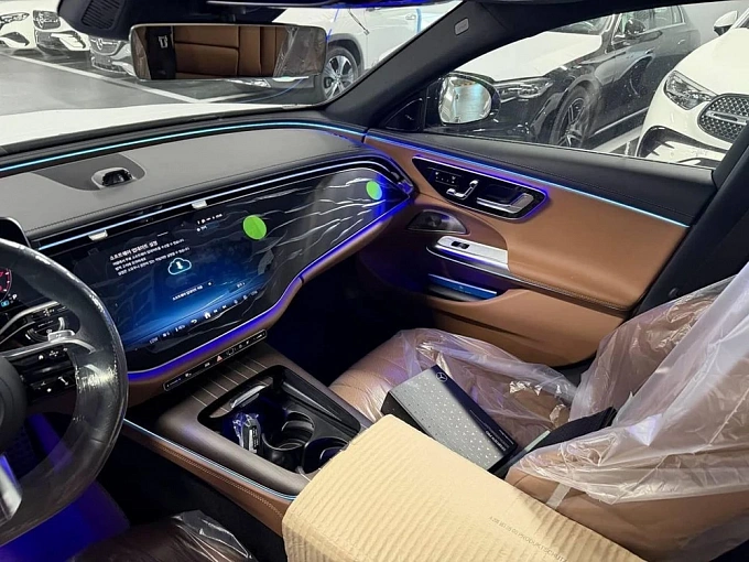 Mercedes-Benz E-Класс Серый Non metallic фото 2