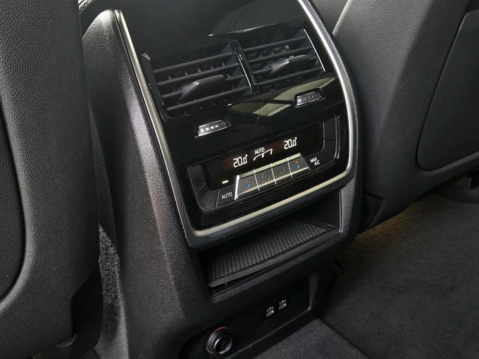 BMW X7 2019 3.0 AT 4WD (340 л.с.) фото 54