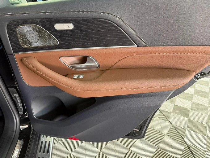 Mercedes-Benz GLE Черный Non metallic фото 31