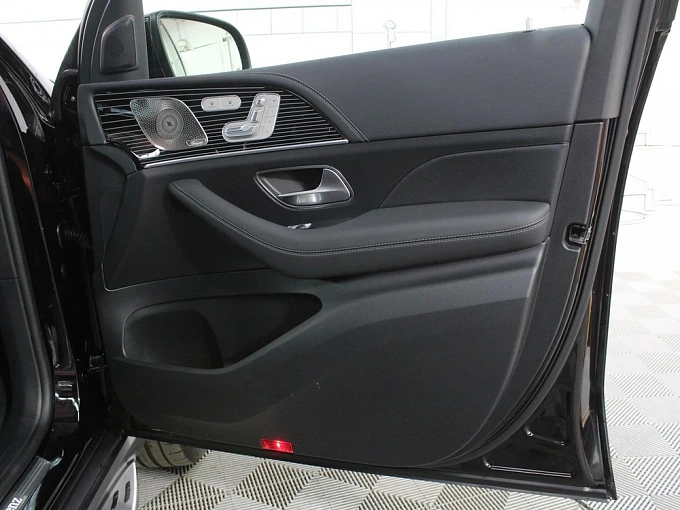 Mercedes-Benz GLE Черный Non metallic фото 29