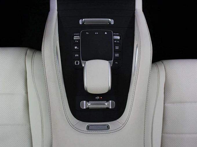 Mercedes-Benz GLE Белый Non metallic фото 29