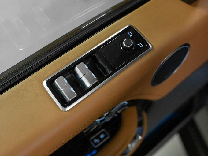 Land Rover Range Rover 2019 5.0 AT 4WD (525 л.с.) фото 12