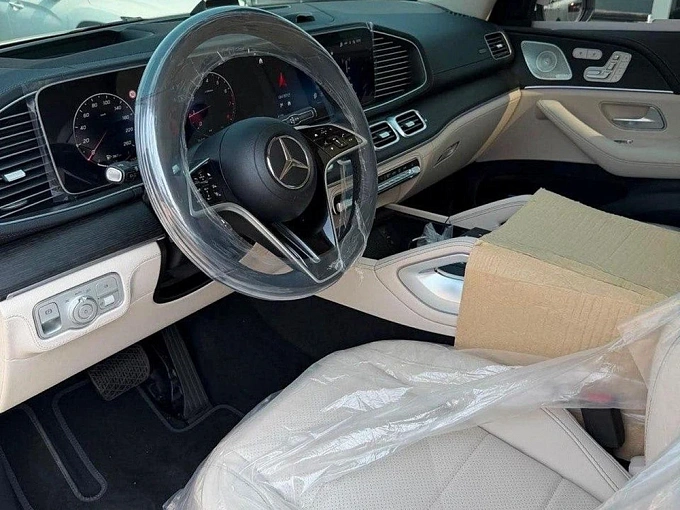 Mercedes-Benz GLE Белый Non metallic фото 8