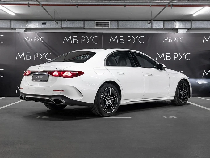 Mercedes-Benz E-Класс Белый Non metallic фото 2