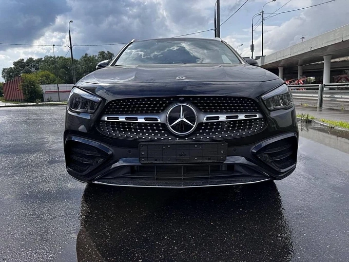 Mercedes-Benz GLA Черный Non metallic фото 1