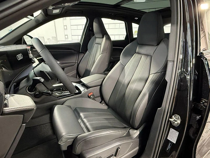 Audi Q5 2026 2.0d AMT 4WD (204 л.с.) фото 12