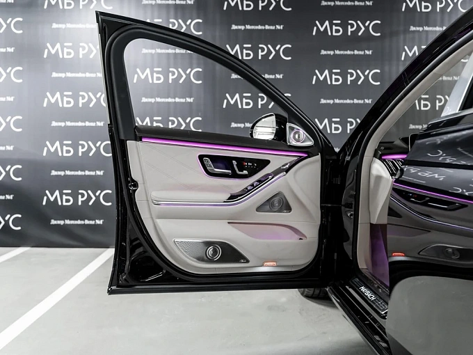 Mercedes-Benz Maybach S-Класс Черный Non metallic фото 19