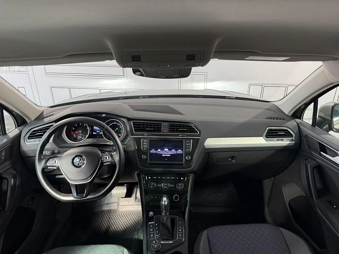 Volkswagen Tiguan 2017 2.0 AMT 4WD (180 л.с.) фото 2