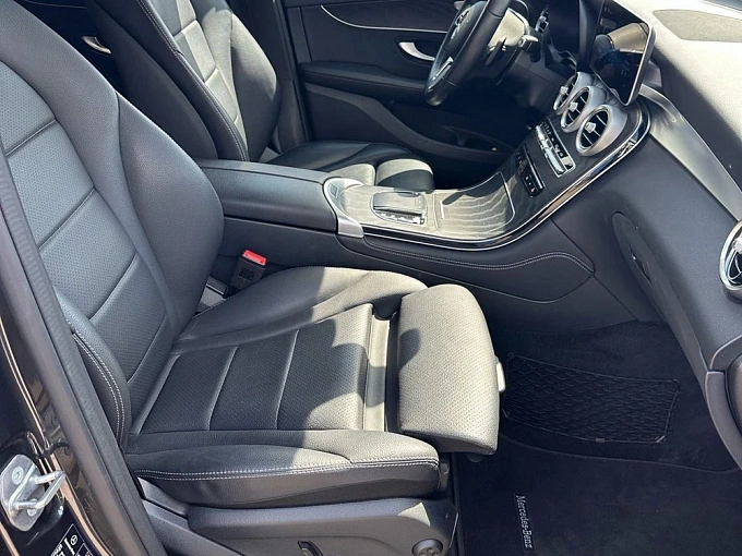 Mercedes-Benz GLC 2019 200 2.0 AT 4Matic (197 л.с.) фото 25