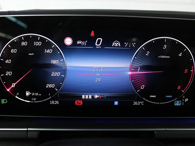 Mercedes-Benz GLE Белый Non metallic фото 25