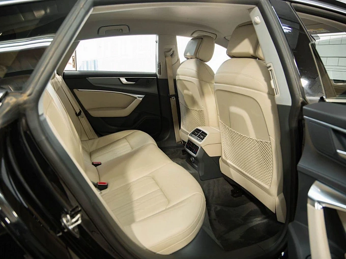 Audi A7 2020 2.0 AMT 4WD (245 л.с.) фото 14