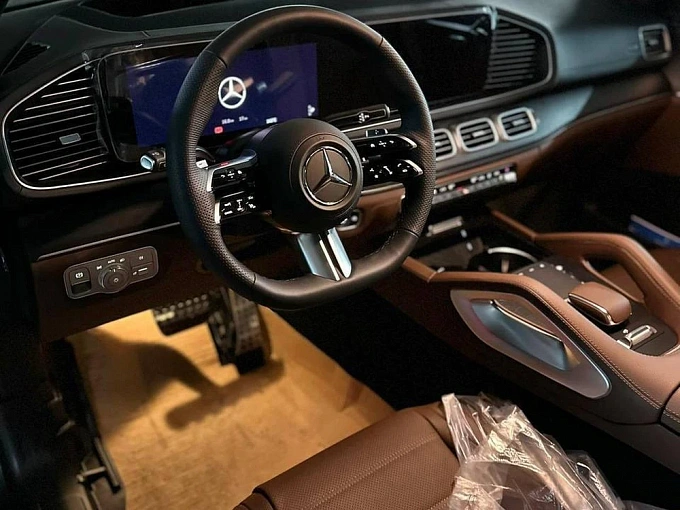 Mercedes-Benz GLS Черный Non metallic фото 6