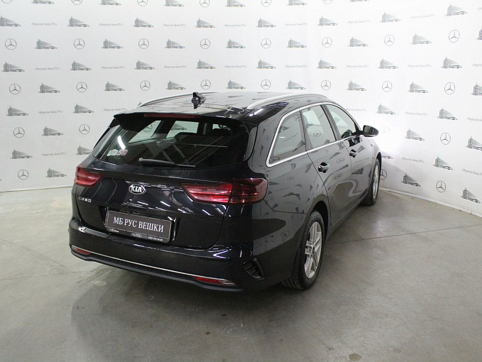 Kia Ceed 2019 1.4 AMT (140 л.с.) Чёрный 69585101 фото 6