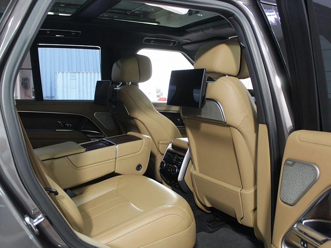 Land Rover Range Rover 2022 3.0d AT 4WD (350 л.с.) фото 14
