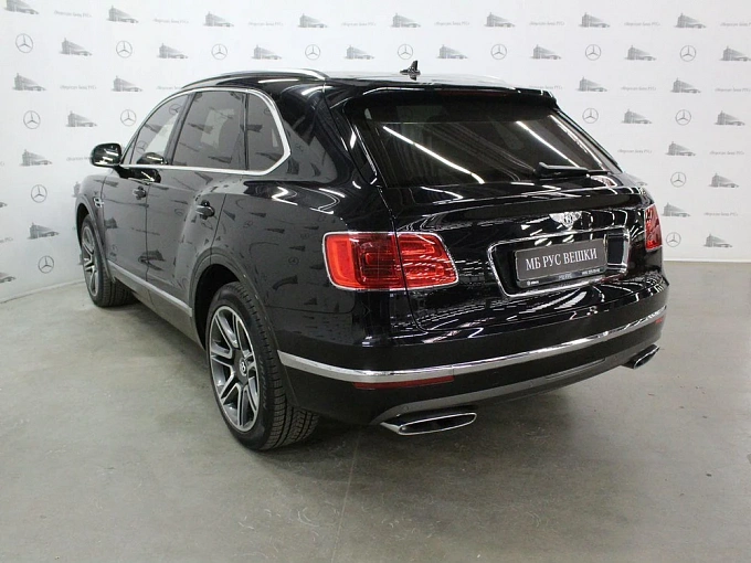 Bentley Bentayga 2017 6.0 AT 4WD (608 л.с.) фото 4