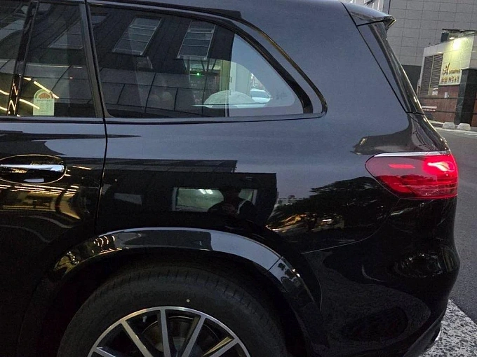 Mercedes-Benz GLS Черный Non metallic фото 6