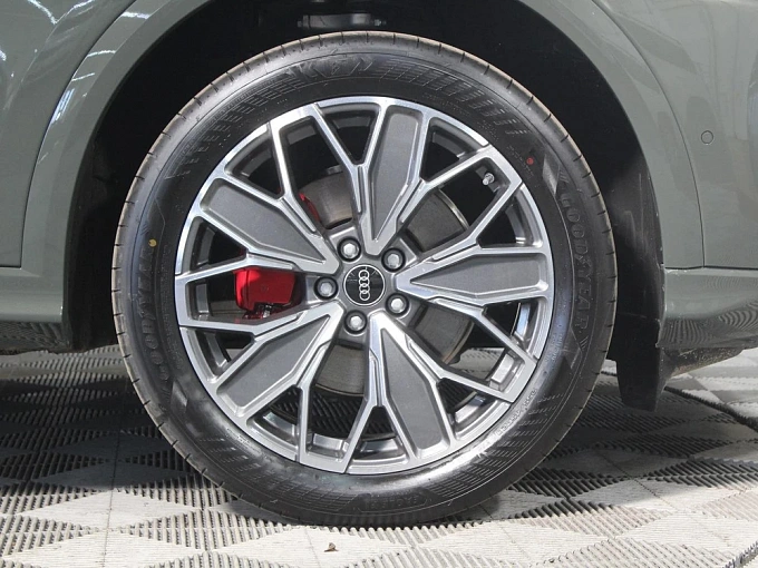 Audi Q5 Зеленый Non metallic фото 19