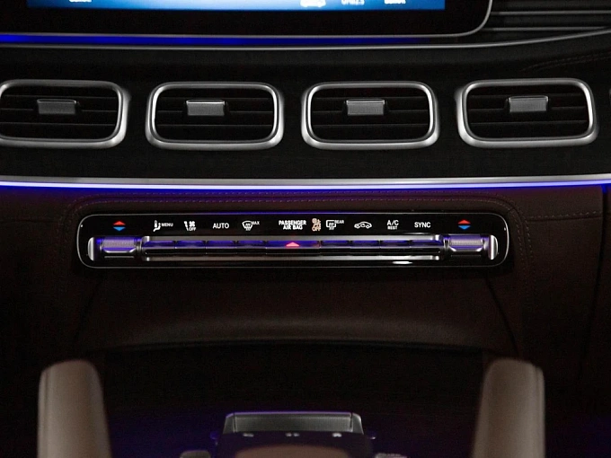 Mercedes-Benz GLS Черный Non metallic фото 23