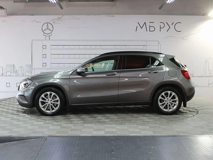 Mercedes-Benz GLA 2014 250 2.0 AMT 4Matic (211 л.с.) фото 3