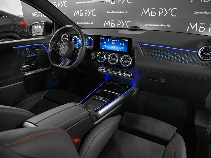 Mercedes-Benz GLA Черный Non metallic фото 7