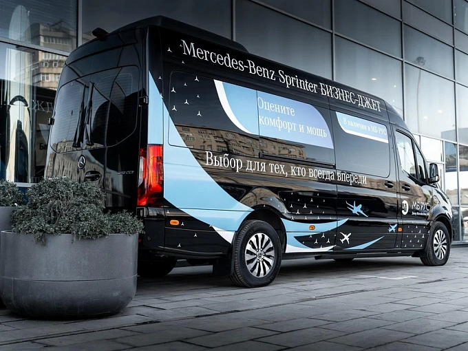 Mercedes-Benz Sprinter Черный Non metallic фото 3