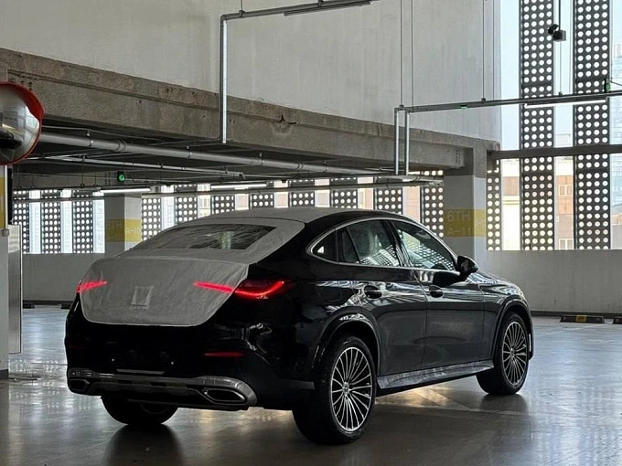 Mercedes-Benz GLC coupe Черный Non metallic фото 4