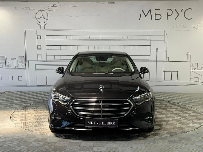 Mercedes-Benz E-Класс Черный Non metallic фото 5