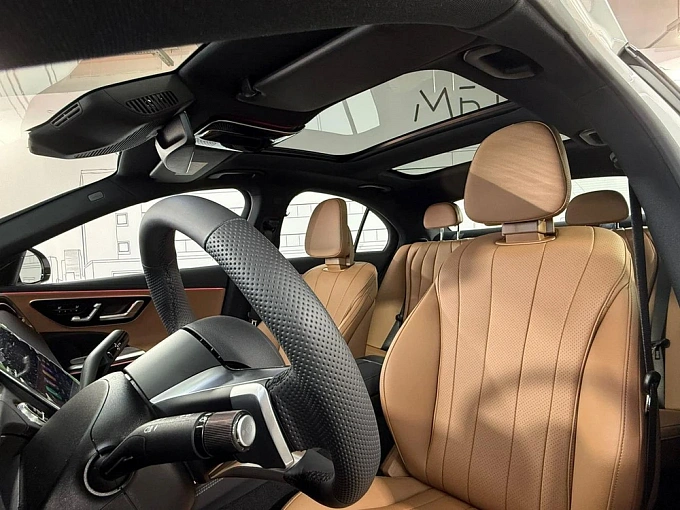 Mercedes-Benz E-Класс Белый Non metallic фото 12