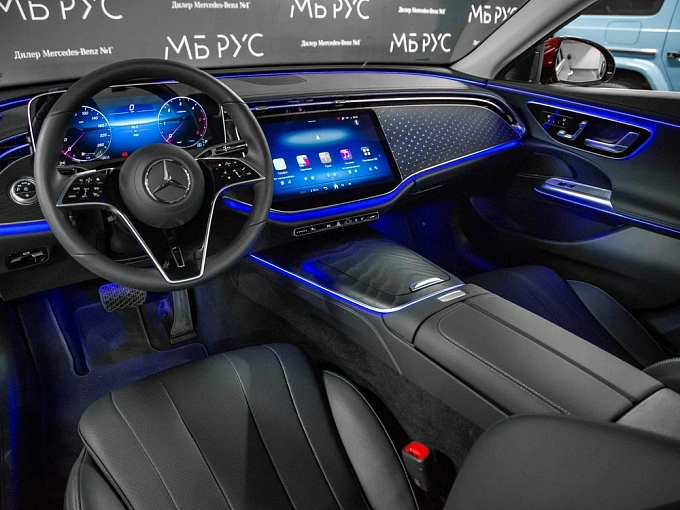 Mercedes-Benz E-Класс Красный Non metallic фото 7