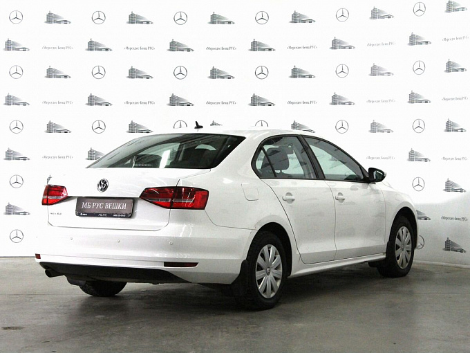 Volkswagen Jetta 2015 1.6 AT (105 л.с.) Белый 71415482 фото 6