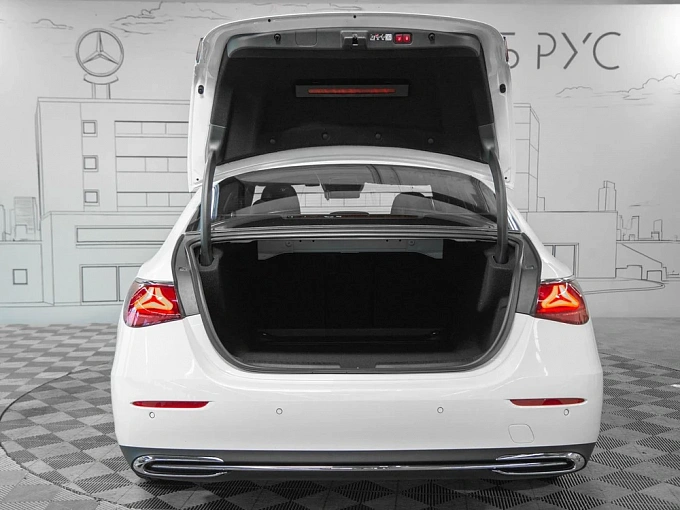 Mercedes-Benz E-Класс Белый Non metallic фото 17