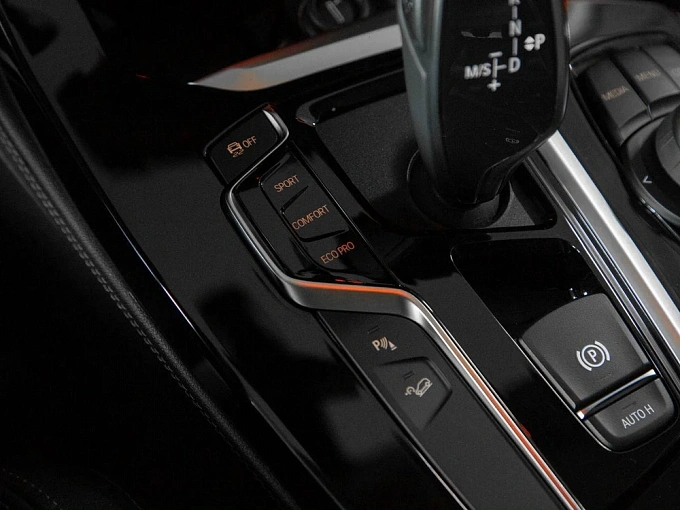 BMW X4 2019 2.0 AT 4WD (184 л.с.) фото 24