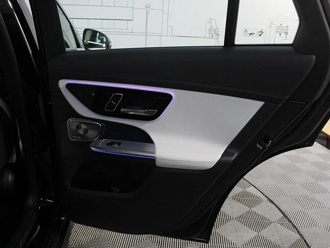 Mercedes-Benz GLC Черный Non metallic фото 28