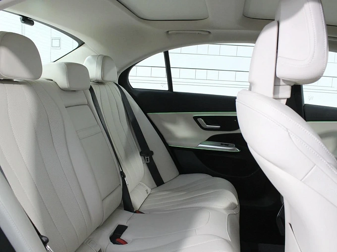 Mercedes-Benz E-Класс Серый Non metallic фото 18