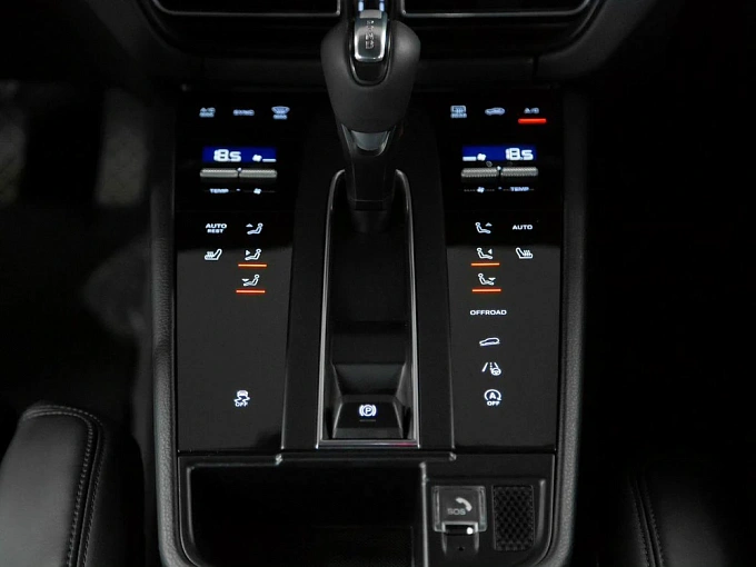 Porsche Macan 2025 2.0 AMT 4WD (265 л.с.) фото 26