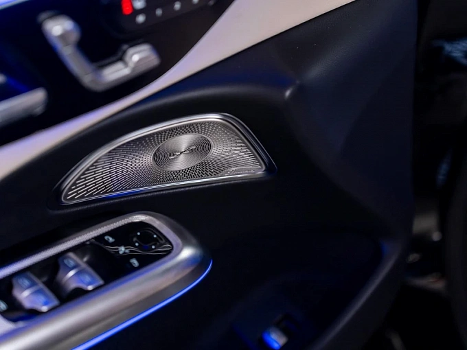 Mercedes-Benz E-Класс Черный Non metallic фото 15