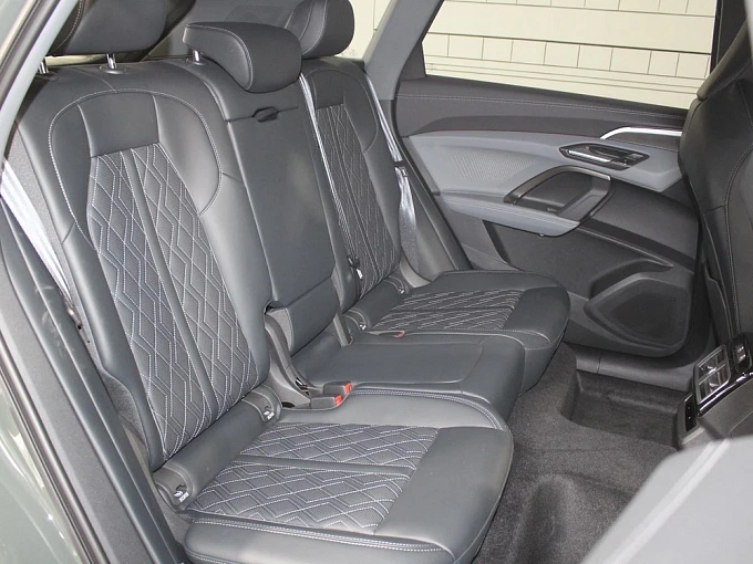 Audi Q5 Зеленый Non metallic фото 17