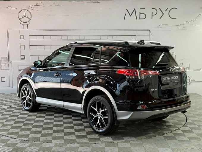 Toyota RAV4 2017 2.5 AT 4WD (180 л.с.) фото 4