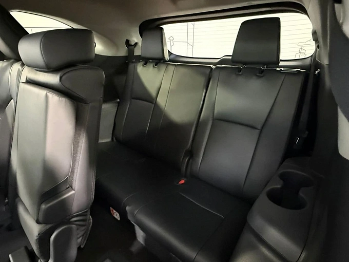 Toyota Highlander Черный Non metallic фото 18
