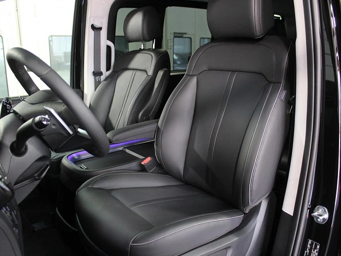 Hyundai Staria Черный Non metallic фото 9