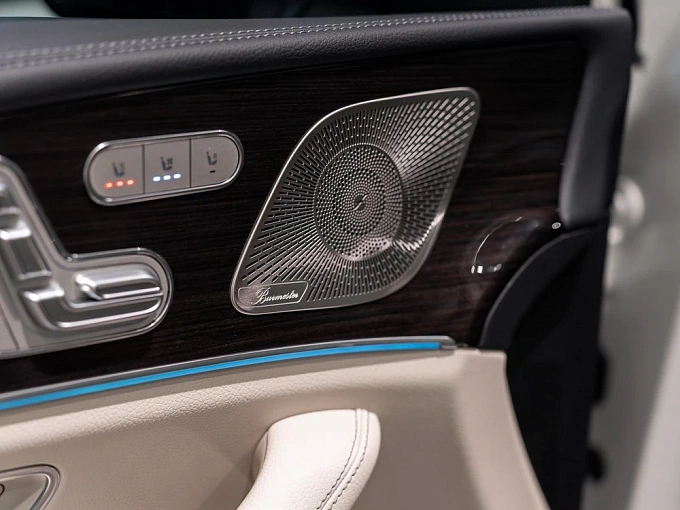 Mercedes-Benz GLS Белый Non metallic фото 18