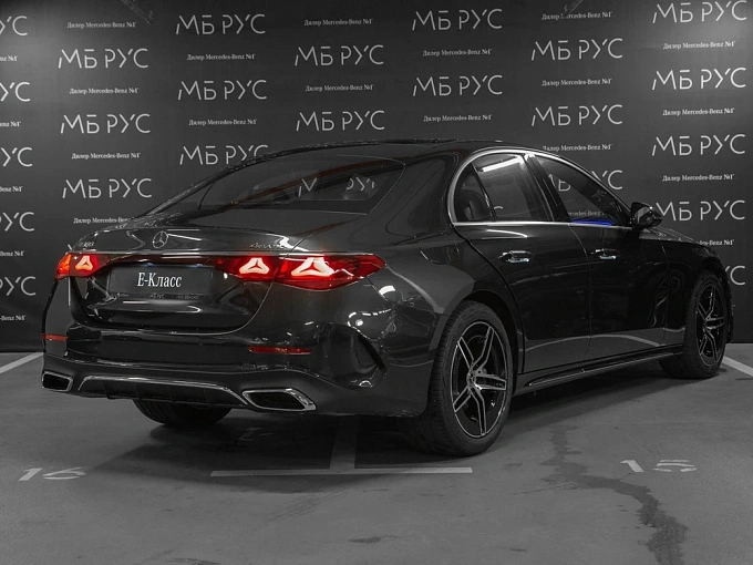 Mercedes-Benz E-Класс Серый Non metallic фото 3