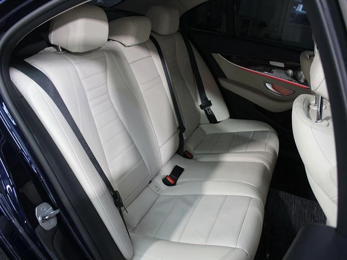 Mercedes-Benz E-Класс 2017 400 3.0 AT 4Matic (333 л.с.) фото 16