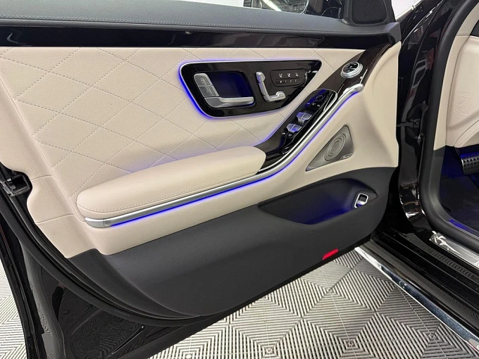 Mercedes-Benz S-Класс Черный Non metallic фото 21